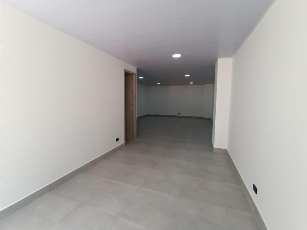 Oficina en arriendo, Llano grande - 1