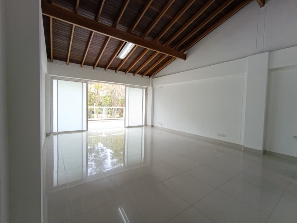 OFICINA EN ARRIENDO - 1