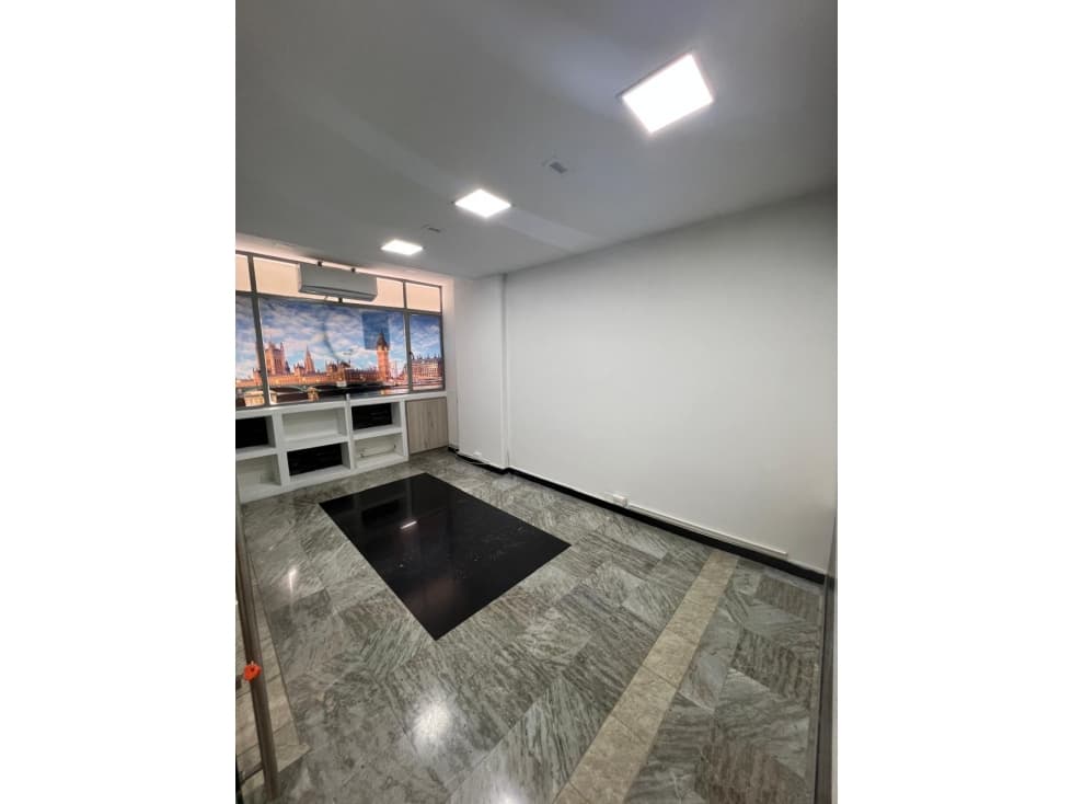 Venta de oficina en El Poblado - 1
