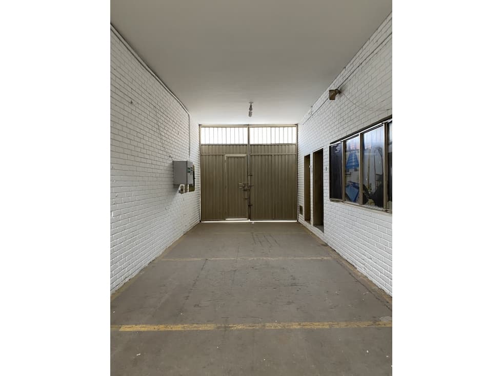 BODEGA INDISTRIAL PUENTE ARANDA - 1