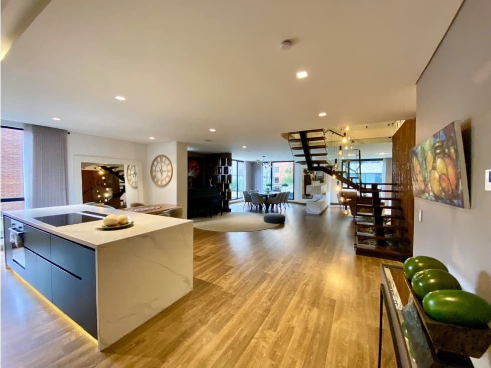 ARRIENDO CON o SIN MUEBLES::APTO::LA CAROLINA::326 + 46M2::$22MM - 1