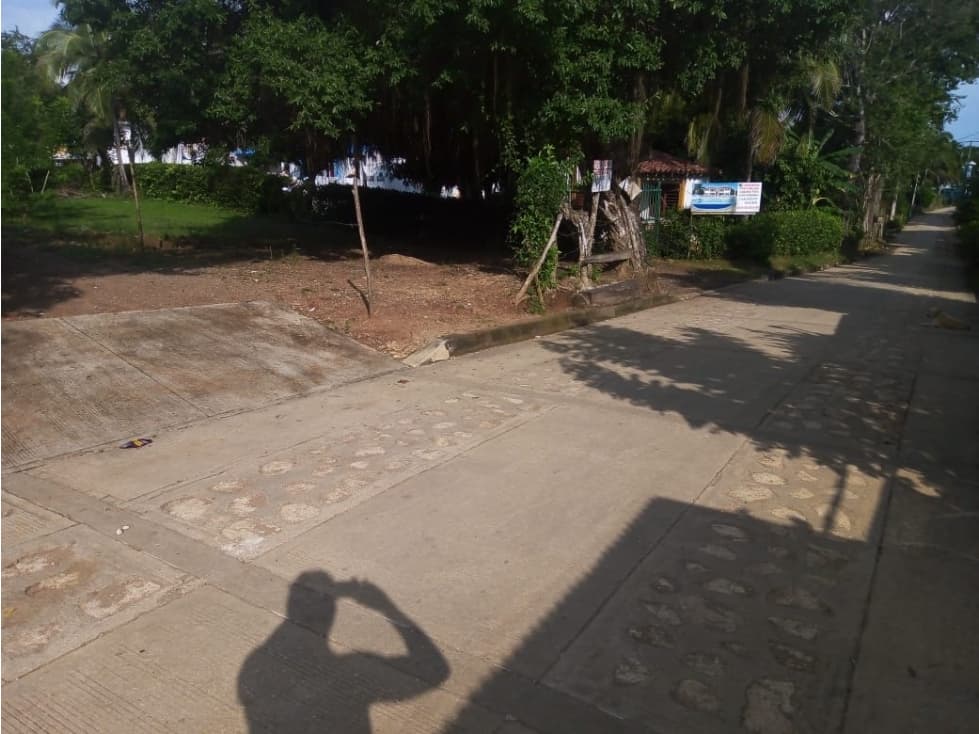 Venta de Lotes en Coveñas a 4 Cuadras del Mar por Excelente Precio - 1