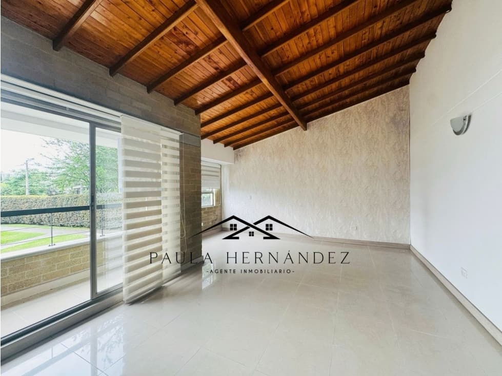 VENTA DE CASA EN LA ESTRELLA CERCA AL PARQUE - 1