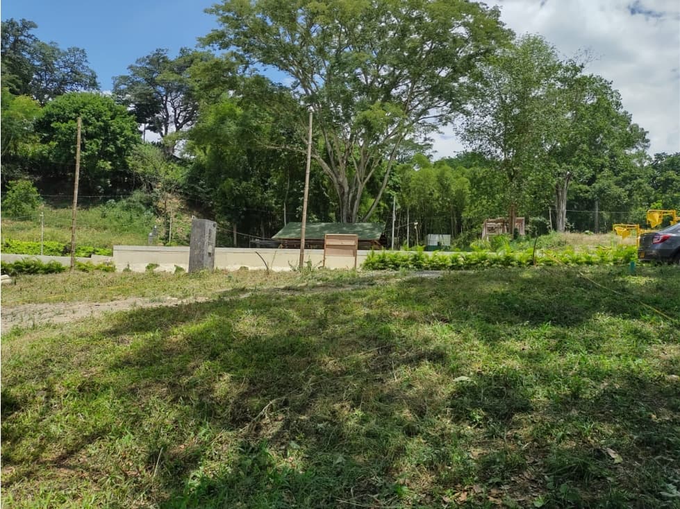 Venta De Lote En Condominio Sopetran - 1