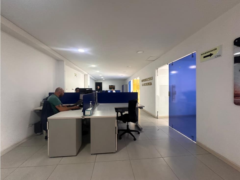 VENTA BODEGA PARQUE INDUSTRIAL "K2" - 1