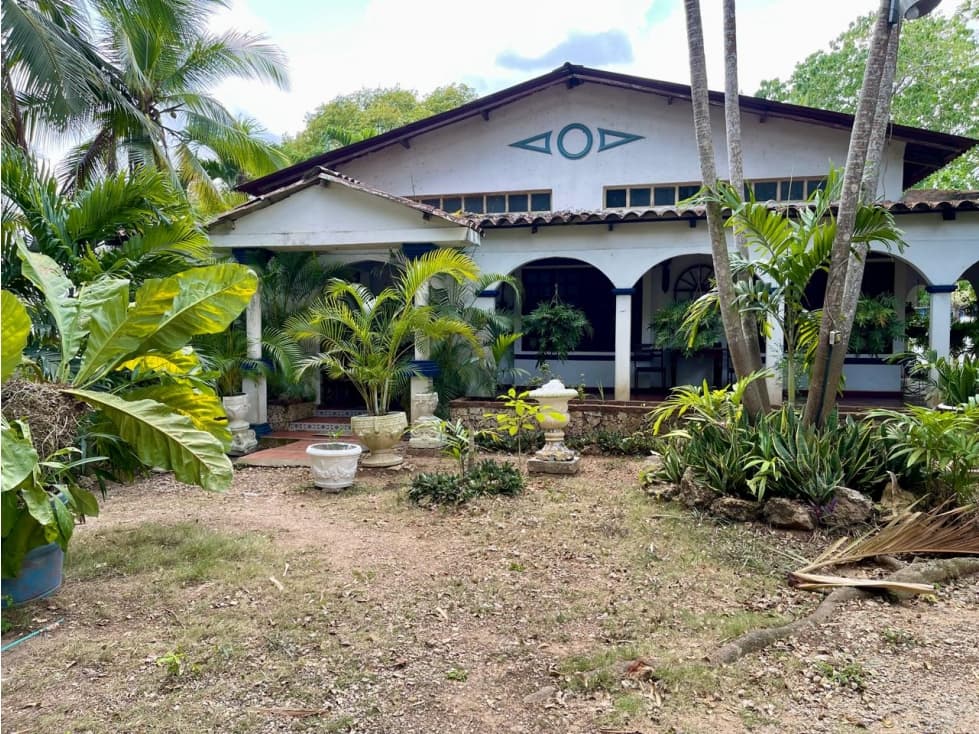 VENTA DE CASA FINCA SOBRE LA VIA TURBACO - TURBANA. - 1