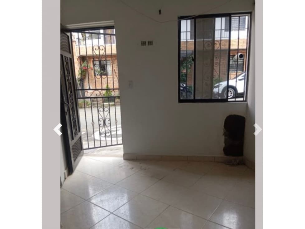 CASA LOCAL EN ITAGUI, SECTOR SANPIO - 1