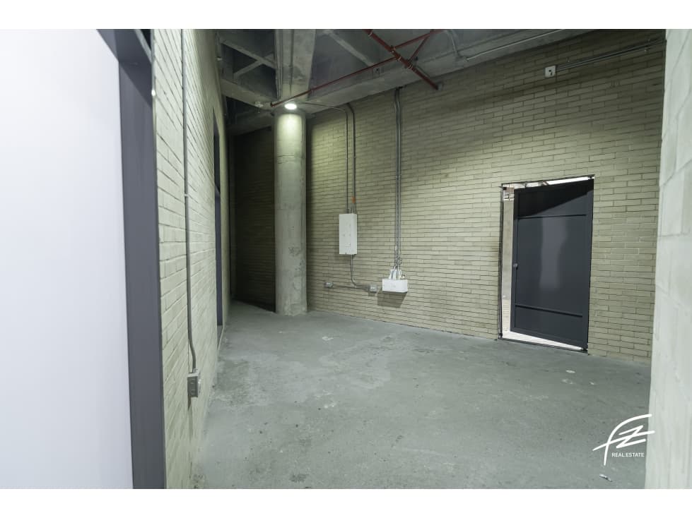 BODEGA EN VENTA EN ENVIGADO, ANTIOQUIA - 1