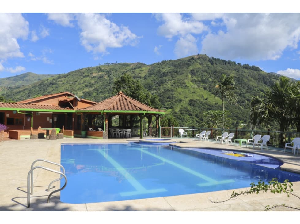 alquiler finca de recreo en hatillo, entre barbosa y girardota - 1