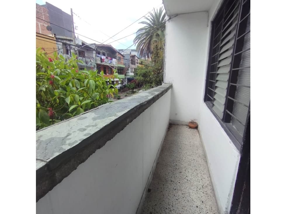 CASA EN VENTA SECTOR SANTAMARIA - 1