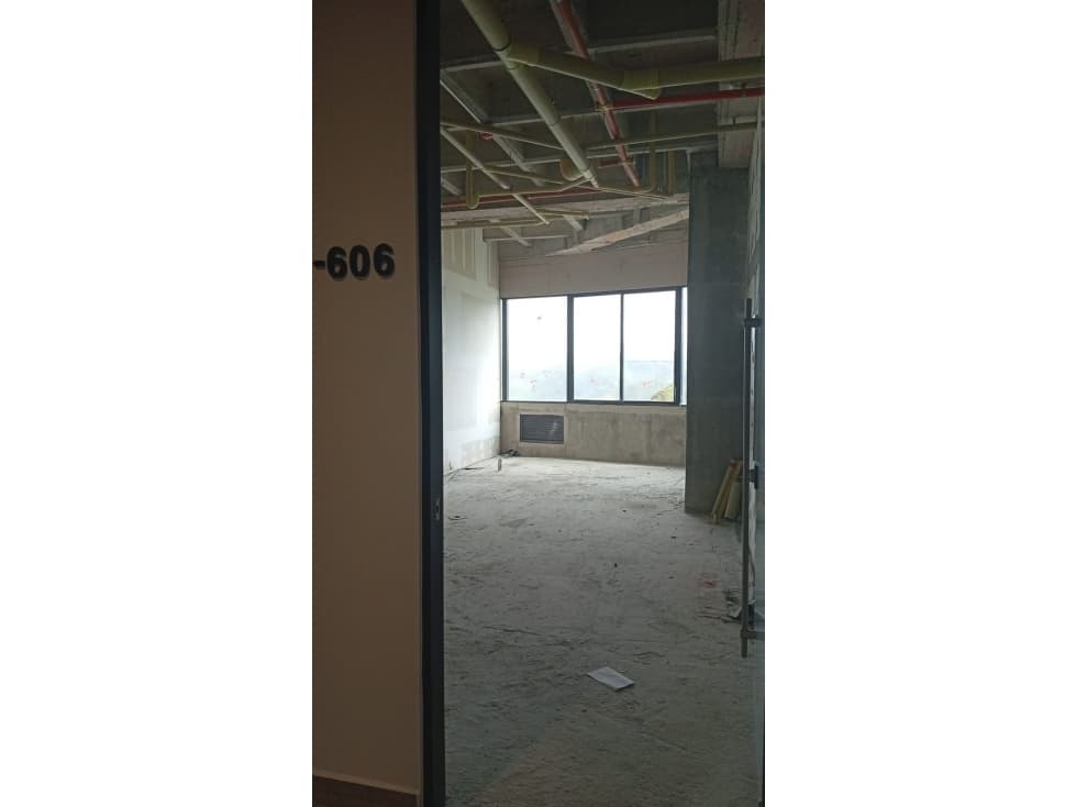 SE ARRIENDA CONSULTORIO EN ZONATA CENTRO MEDICO ARMENIA - 1