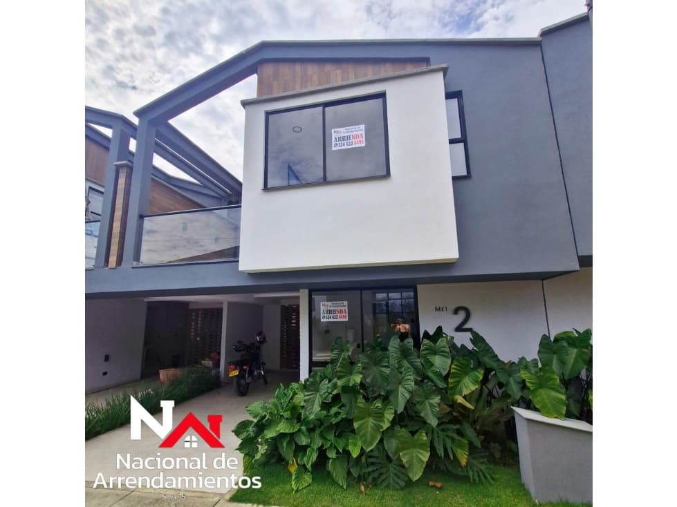 EN RENTA CASA DUPLEX PARA ESTRENAR VILLA TERRA CERRITOS - 1