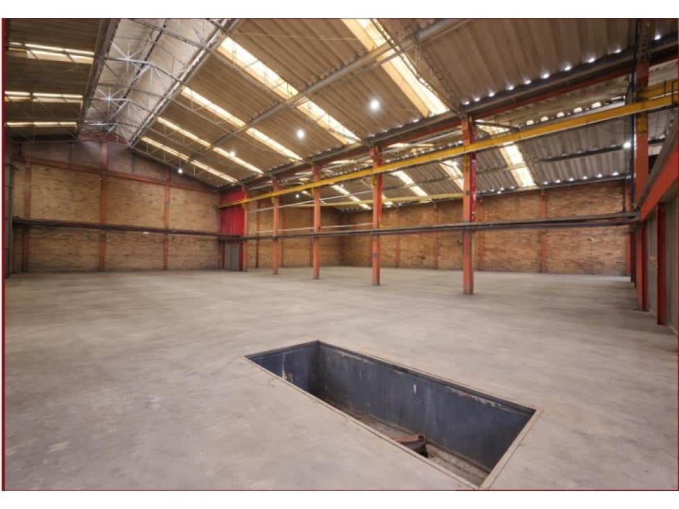 VENTA Y/O ARRIENDO BODEGA MOSQUERA 2.225 M2 112 KVA - 1
