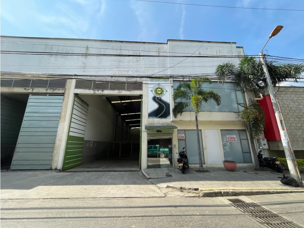 En Venta Bodega en Girón (Barrio La Esmeralda) - 1