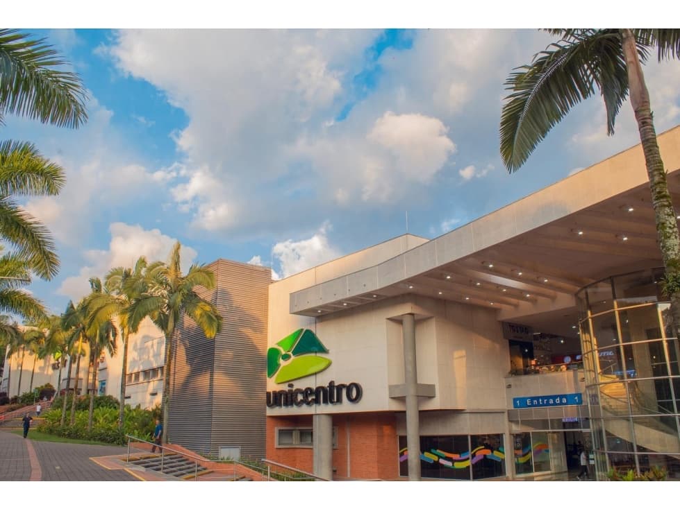 SE RENTA LOCAL COMERCIAL SECTOR AV 30 DE AGOSTO - 1