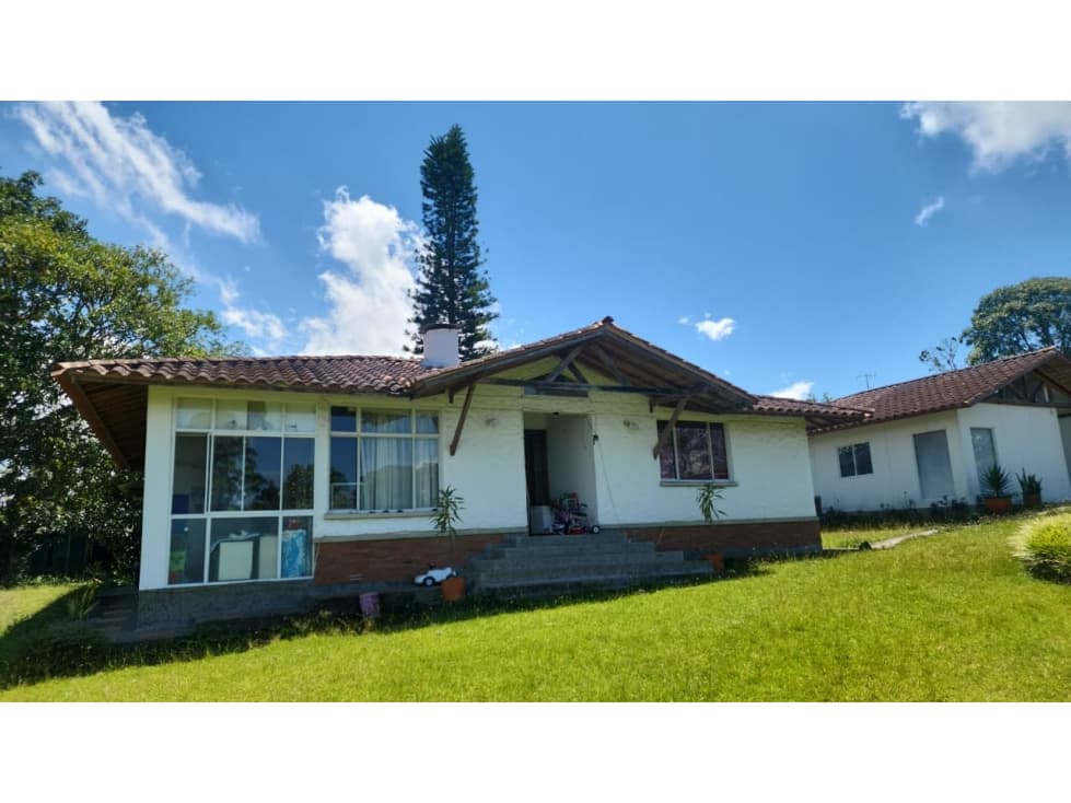 Casa campestre con loft independiente en Circasia 1.700 m² de lote - 1