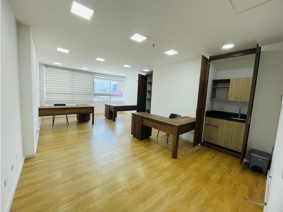 VENDO OFICINA EN SABANETA. CENTRO EMPRESARIAL - 1