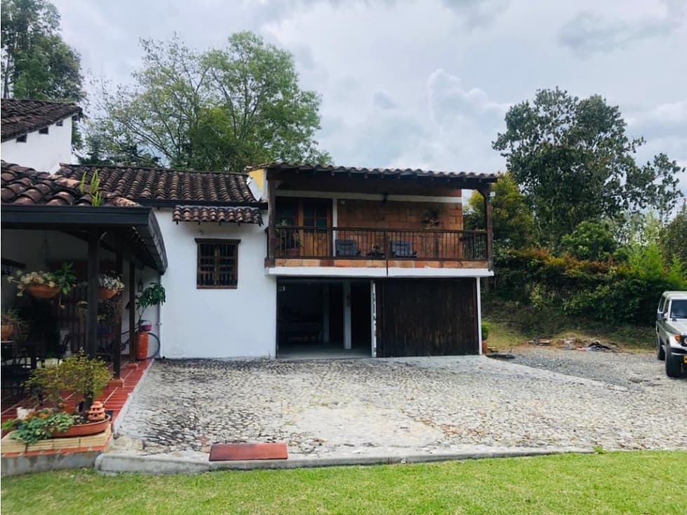 CASA CAMPESTRE EN VENTA LA CEJA - 1