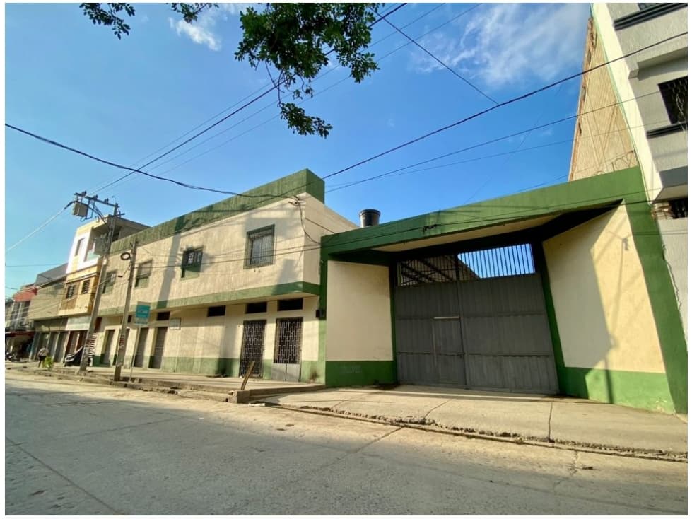 SE VENDE O ARRIENDA BODEGA UBICADA EN EL MERCADO PÚBLICO F.V - 1