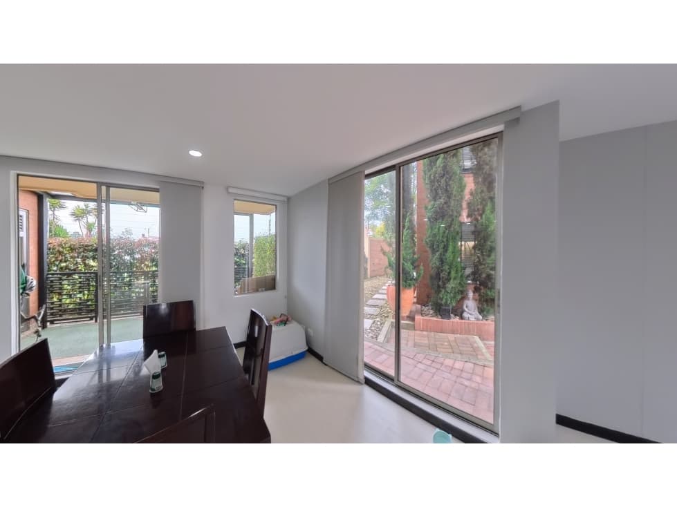 Venta Casa Campestre Mosquera 191m² | Terraza, Balcones, Jacuzzi - 1