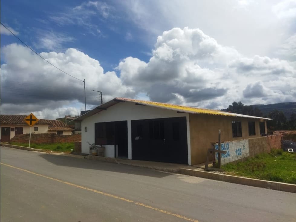 VENTA DE CASA EN EL CENTRO DE OICATA - 1