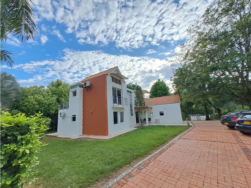 VENTA CASA CAMPESTRE VIA VILLAVICENCIO RESTREPO - 1
