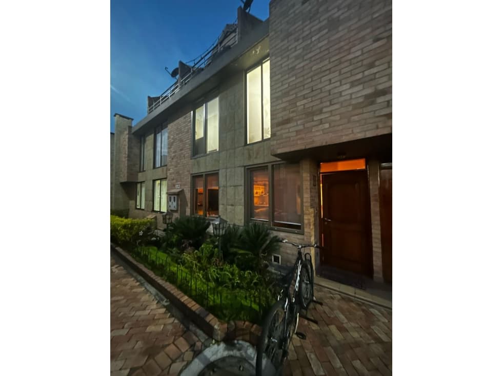 SE VENDE CASA EN MOSQUERA SERREZUELA - 1