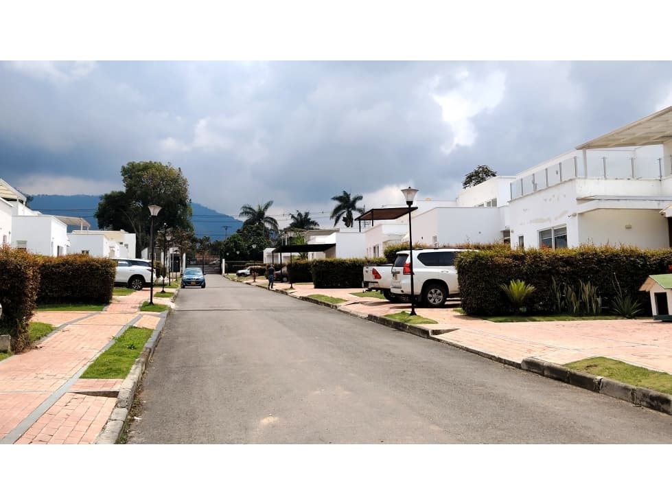 VENTA O PERMUTA CASA CAMPESTRE FUSAGASUGA - 1