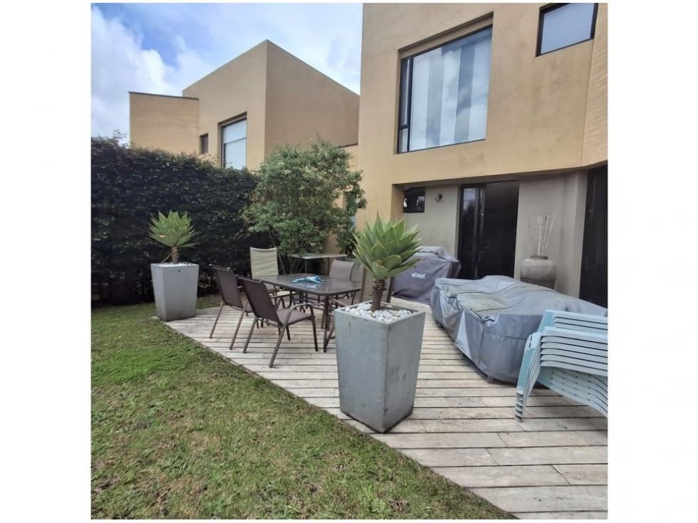 VENTA CASA EN COTA - 1