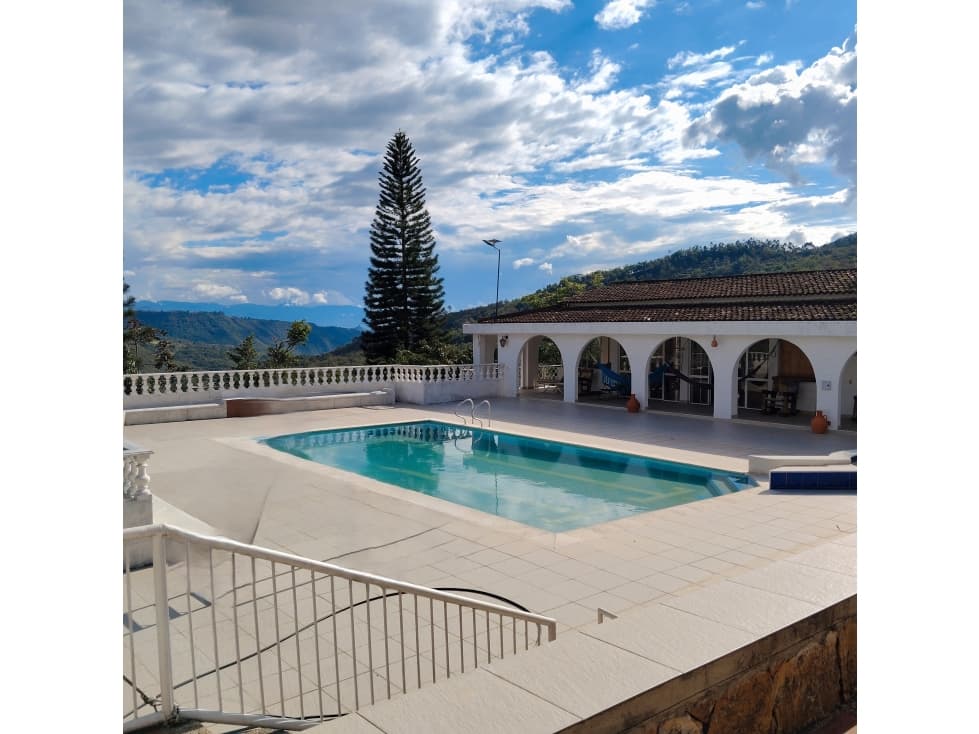 VENTA FINCA QUINTA SILVANIA EN CONDOMINIO - 1