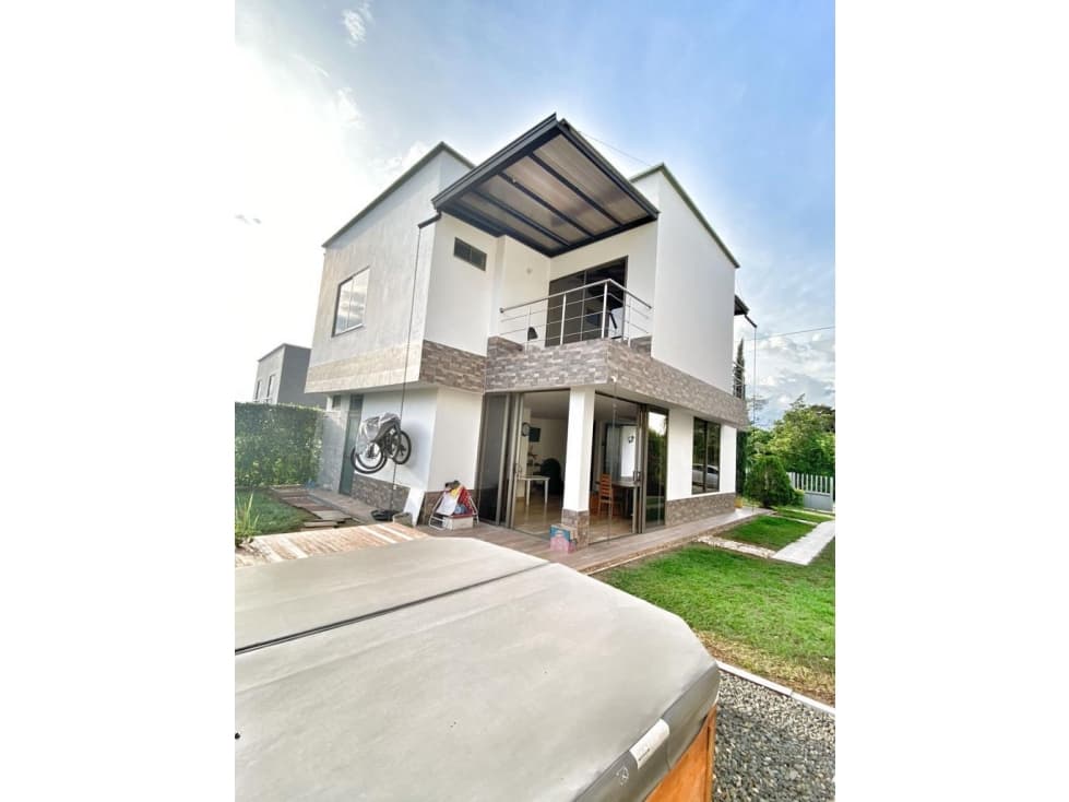 Casa Campestre en Arriendo Sopetrán - 1