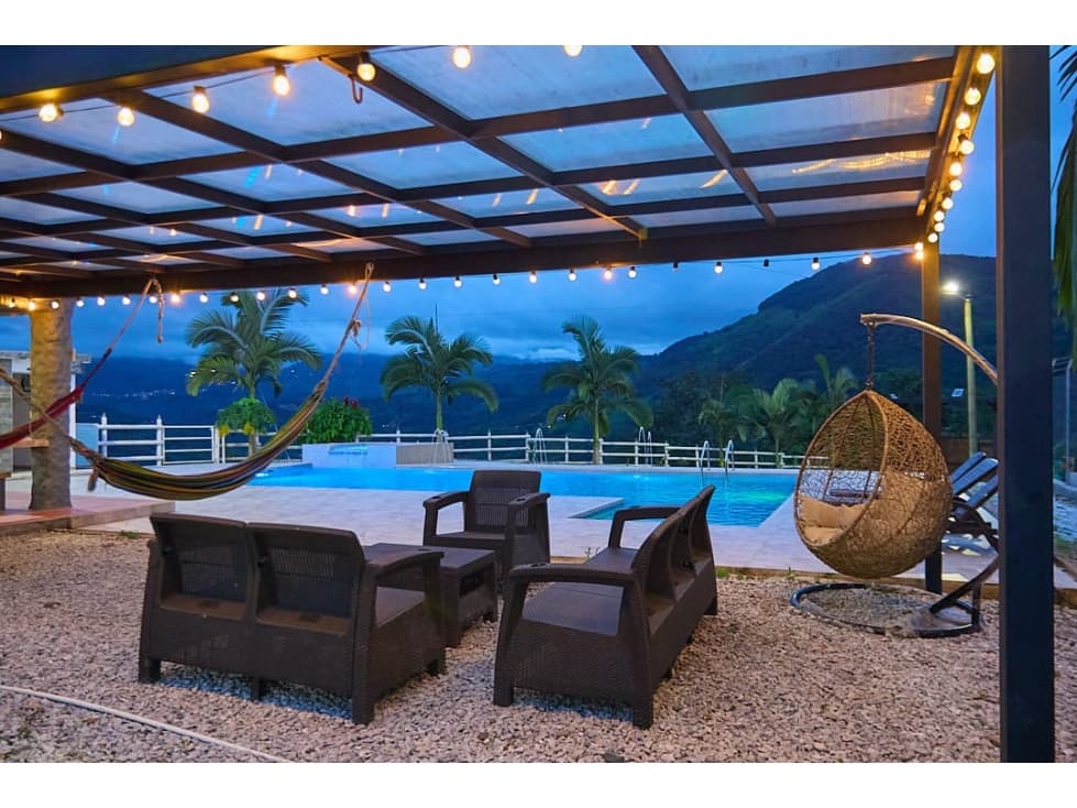 VENTA FINCA EN COCORNA VEREDA LA PIÑUELA - 1