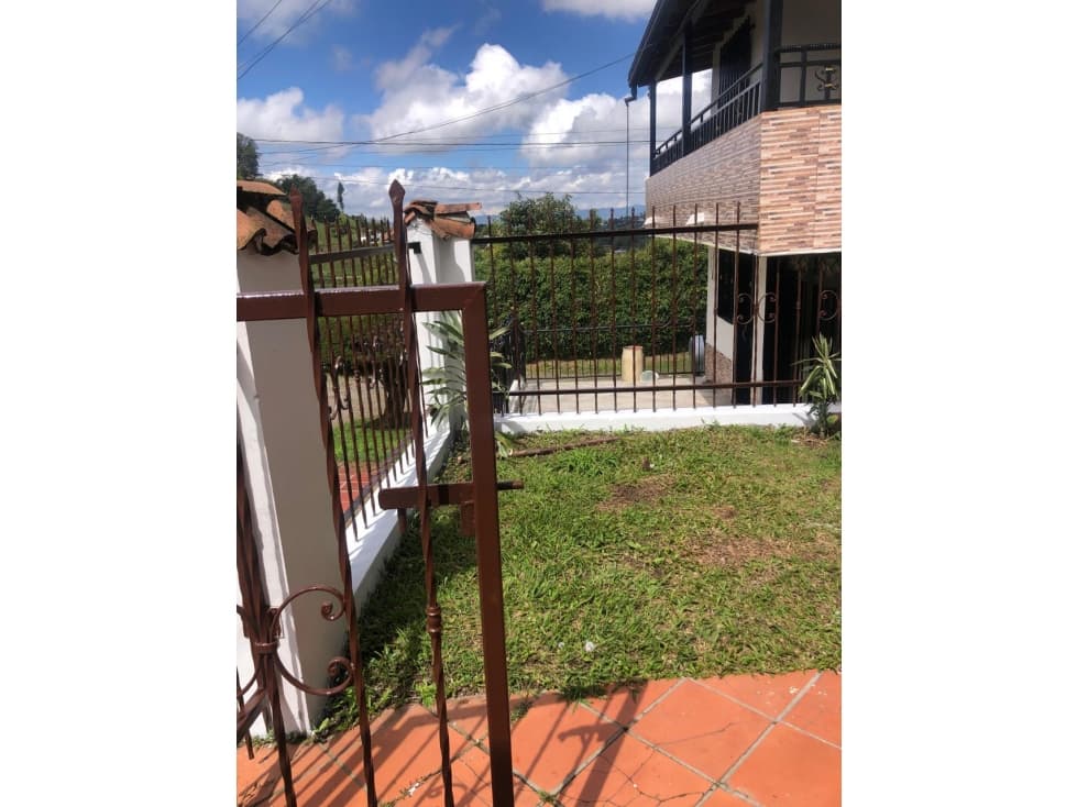 VENTA DE CASA EN EL SANTUARIO - 1