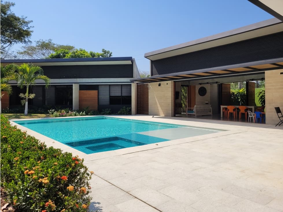 Cómoda y moderna finca en la vereda El Rodeo, Sopetrán - 1