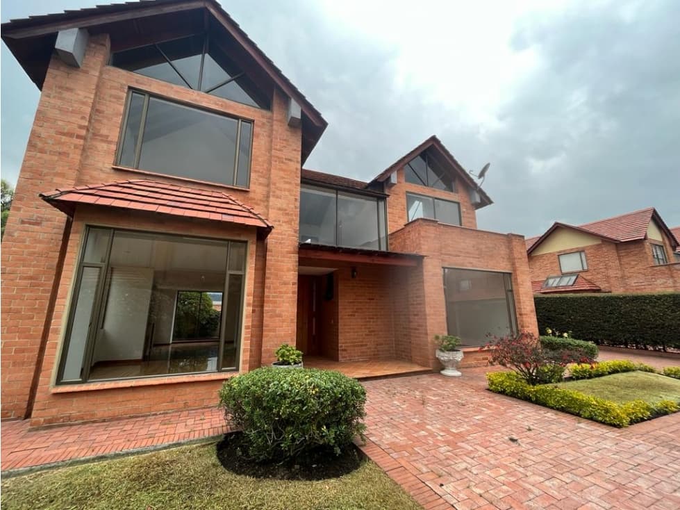 Espectacular casa en Arriendo, Condominio Campestre - Cajica - 1