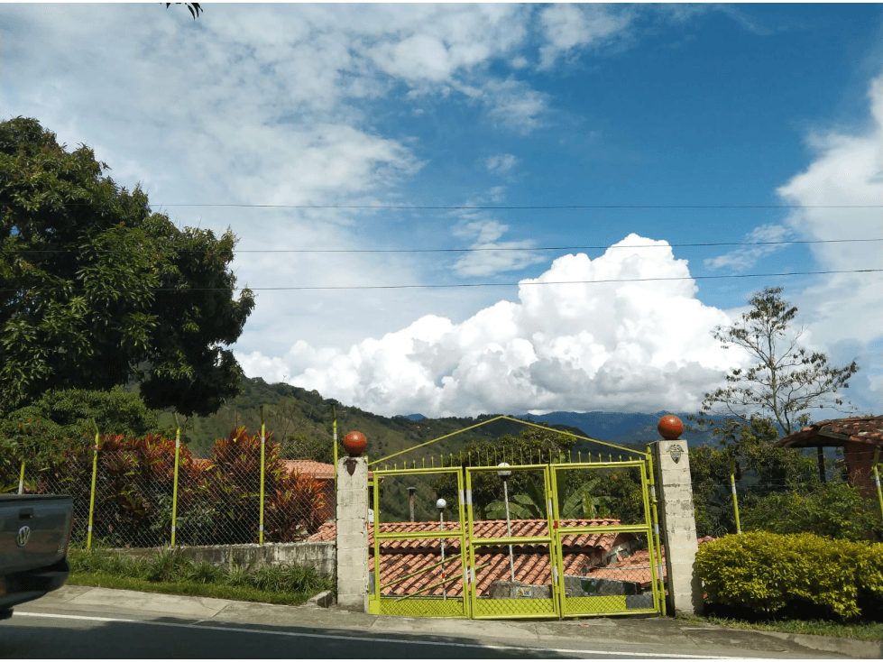 SE VENDE FINCA EN SANTA BARBARA ANTIOQUIA - 1