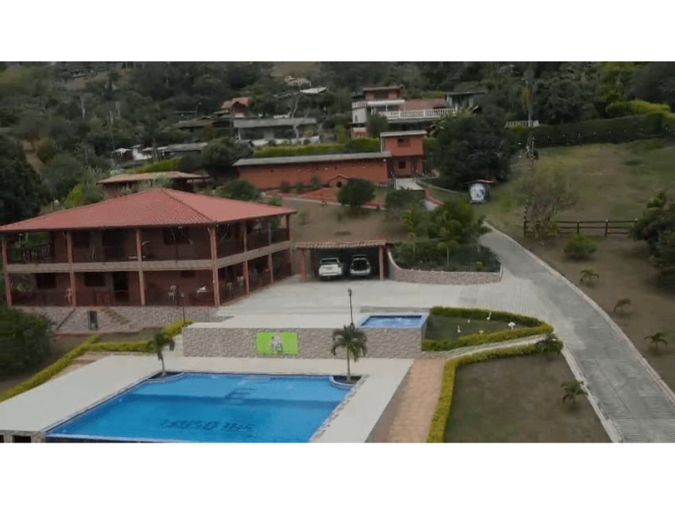 SE VENDE FINCA EN COPACABANA ANTIOQUIA - 1