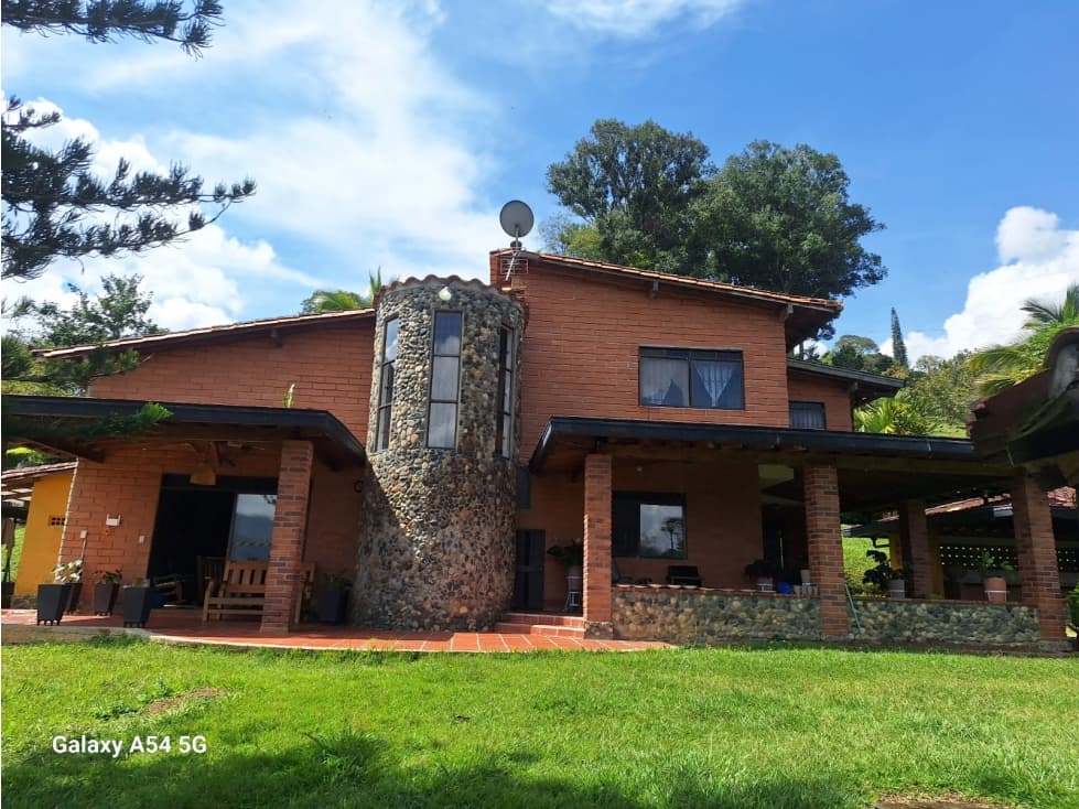 Venta de Finca de Recreo y Producción, Barbosa, Antioquia. - 1