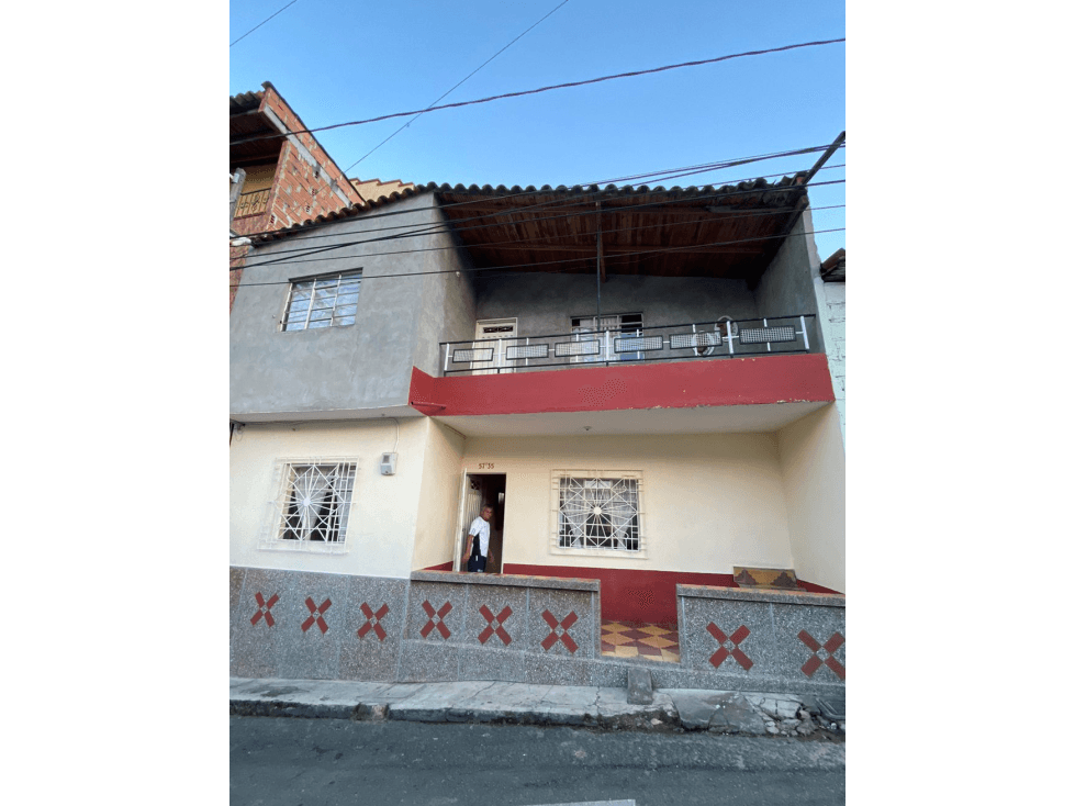 venta de casa unifamiliar Copacabana - proyección de expansión - 1