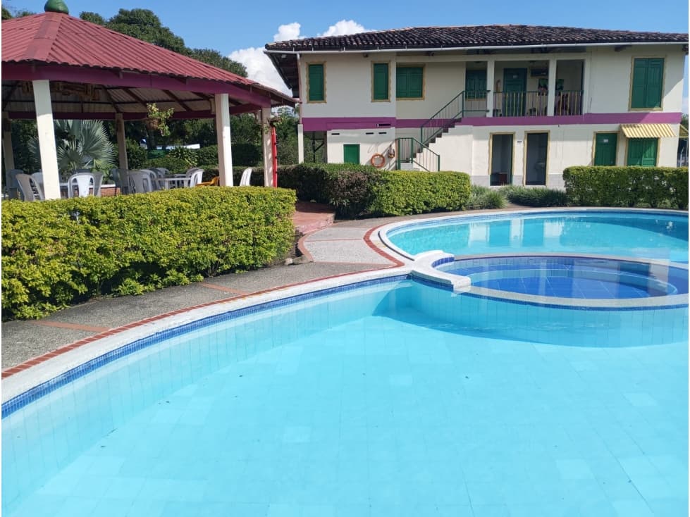 Se vende finca hotel en la vía Circasia -Montenegro - 1
