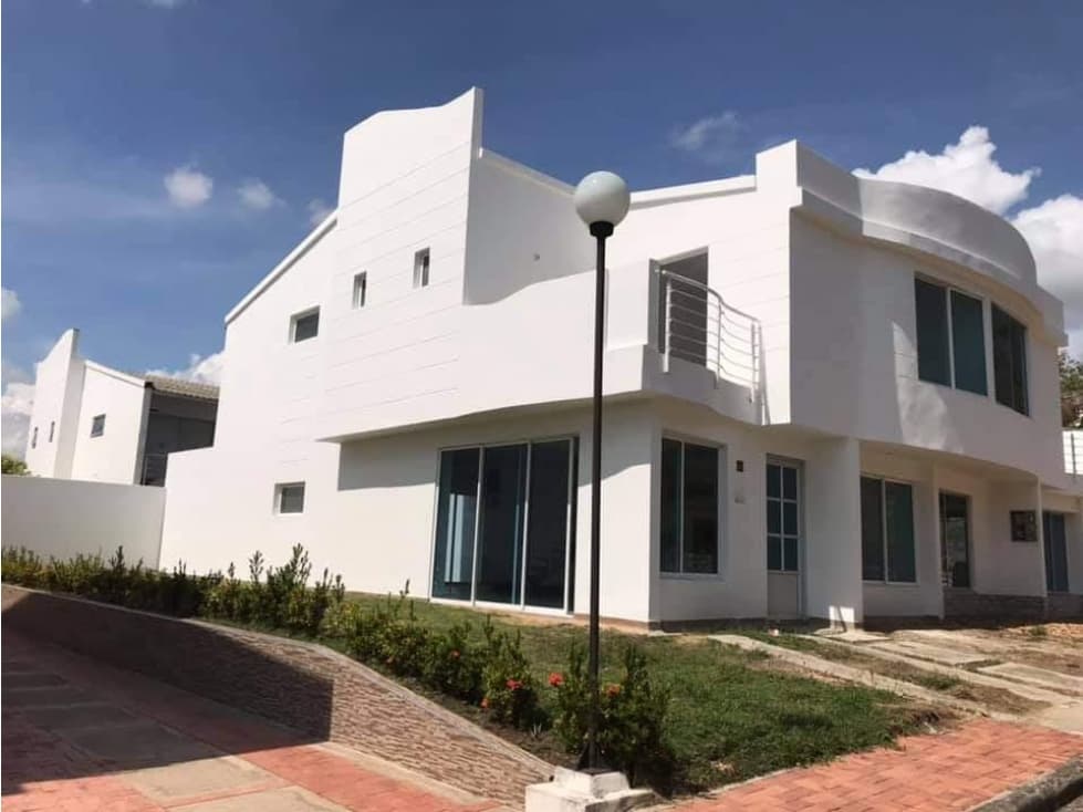 CASA EN VENTA NUEVA - 1