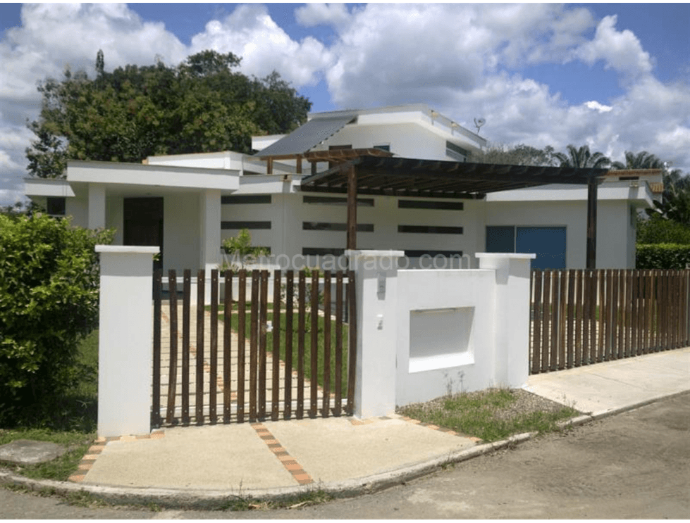 VENDO CASA CONDOMINIO EL IMPERIO CARMEN DE APICALA - 1