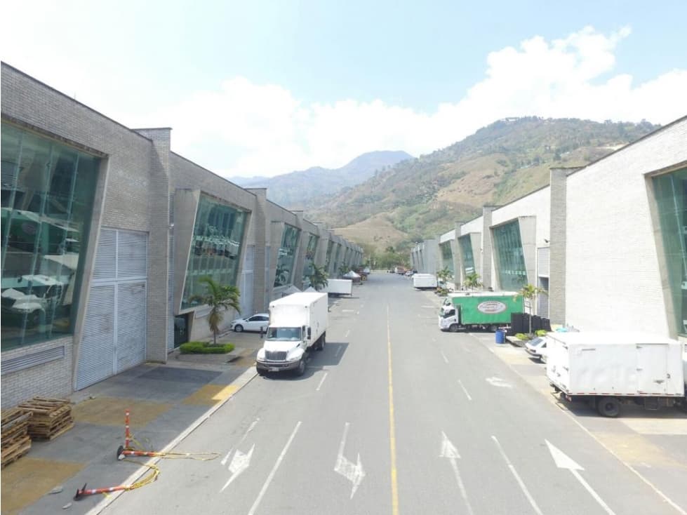 Bodega en venta en Girardota - 1