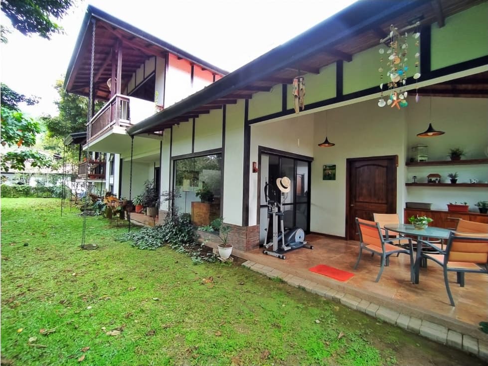 Casa campestre a 1 km de la autopista del café vía Circasia - 1