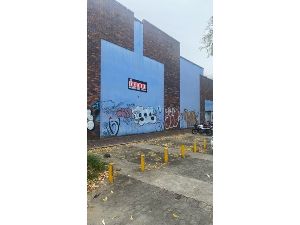 Vendo Bodega en el limonar a media cuadra de la 5ta CS 7211768 - 1