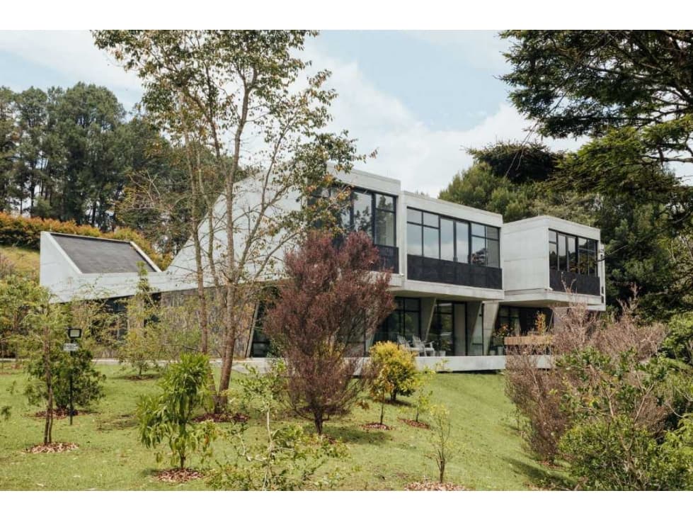 Casa campestre disponible para venta Llanogrande Antioquía - 1