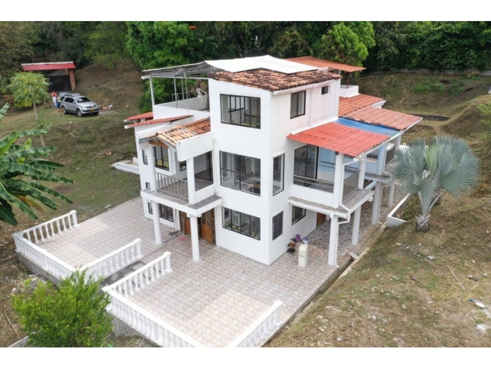 Venta de casa finca en parcelación en Sopetran Urbanización los pinos - 1