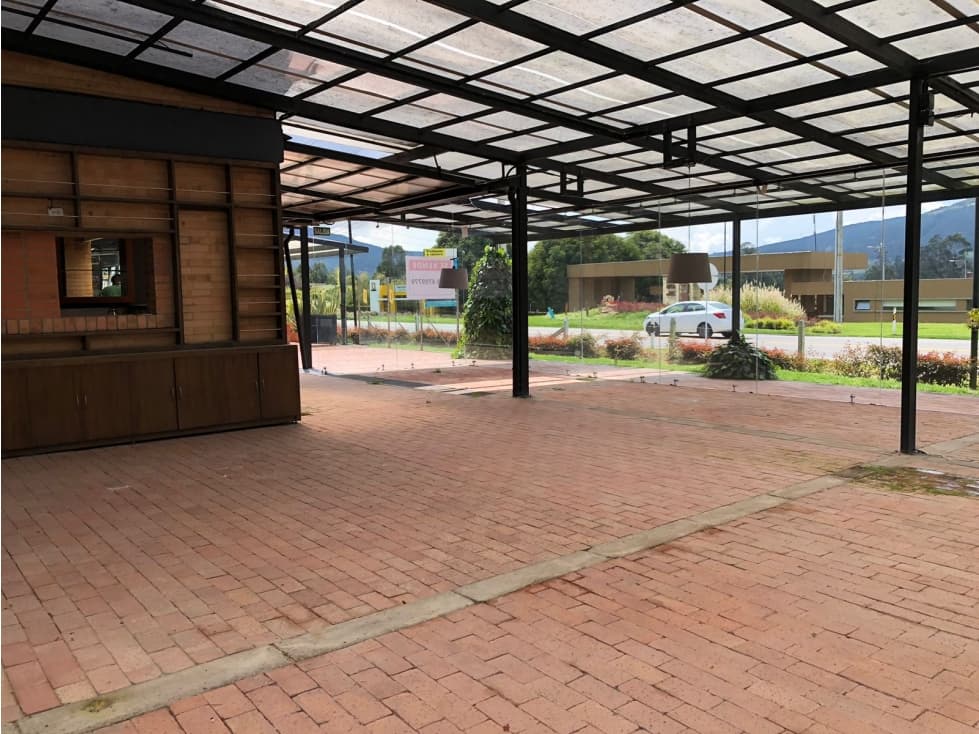 Se Vende Local Comercial en Potosí - 1