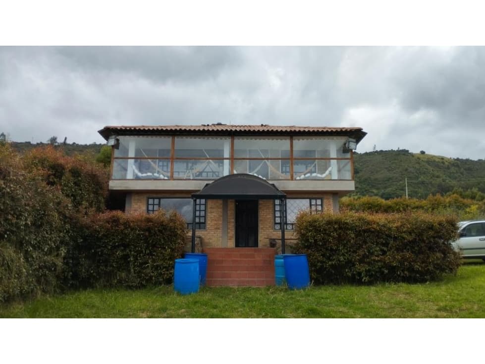 Venta Casa campestre 210 m2 y 10567 m2 lote Nemocon - 1