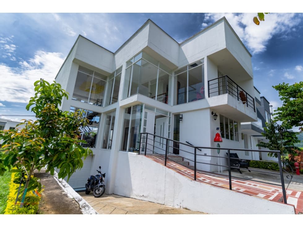 EN RENTA CASA CAMPESTRE - 1